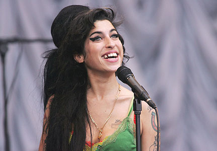 Click image for larger version. 

Name:	amywinehouse_431x300.jpg 
Views:	159 
Size:	26.3 KB 
ID:	100025