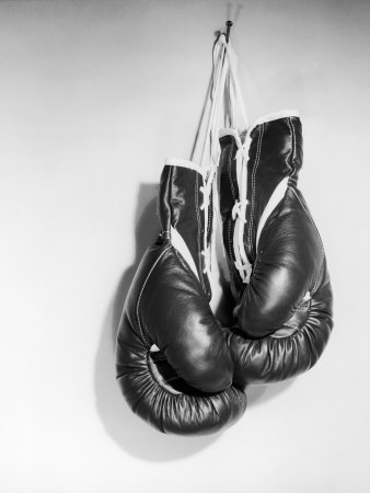 Click image for larger version. 

Name:	galloway-ewing-boxing-gloves-hanging-on-the-wall.jpg 
Views:	178 
Size:	22.7 KB 
ID:	118328