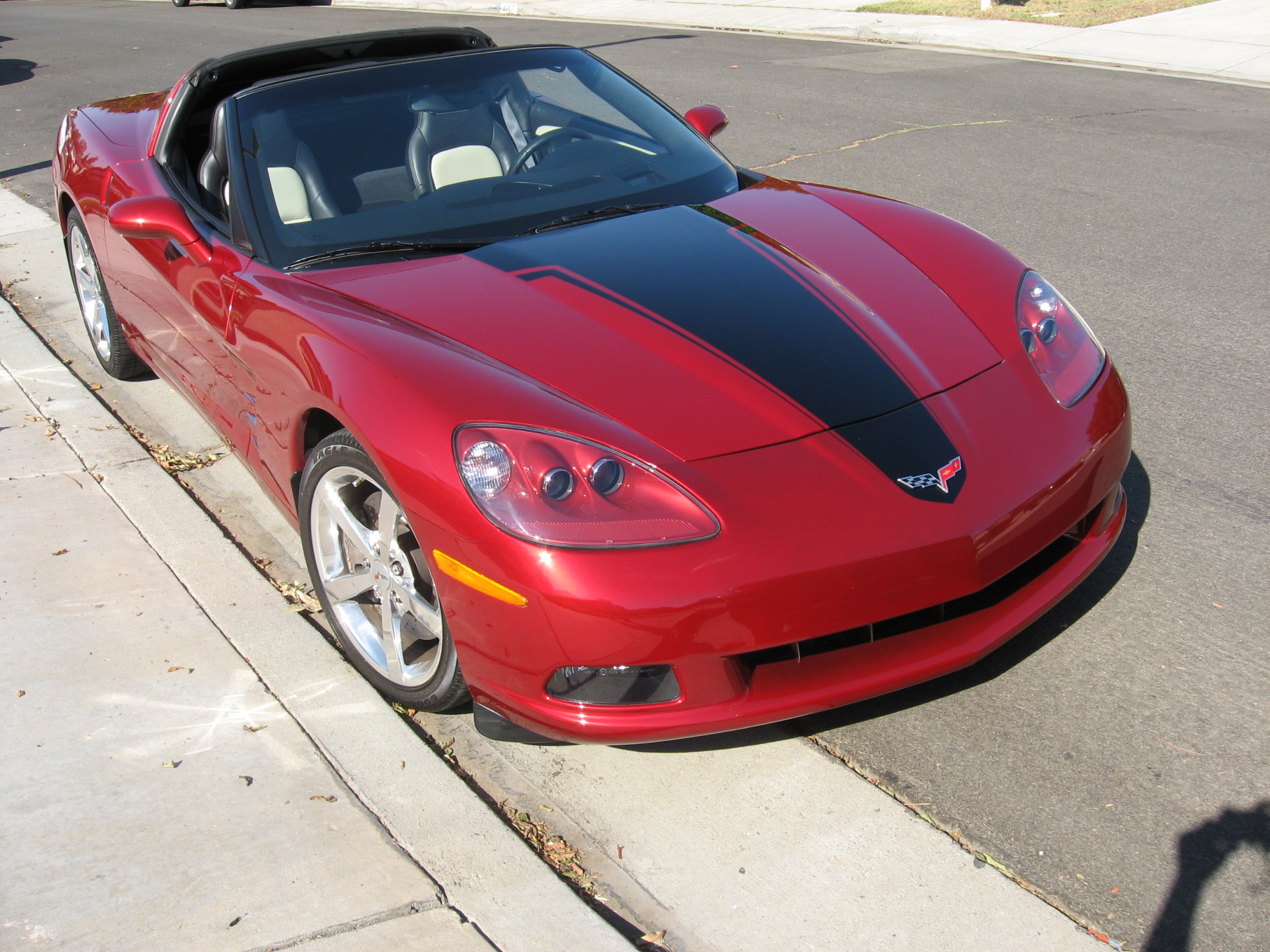Click image for larger version. 

Name:	Corvette hood 1.JPG 
Views:	237 
Size:	1.06 MB 
ID:	123344