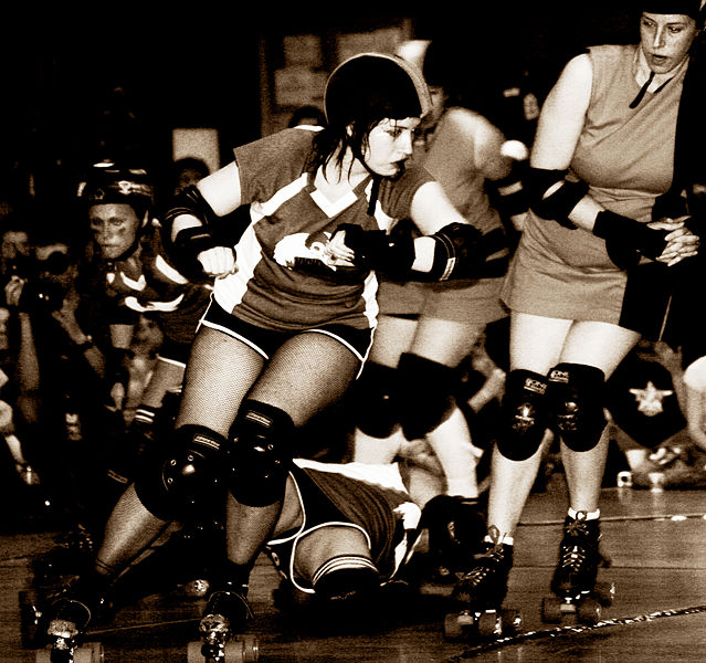 Click image for larger version. 

Name:	Roller-Derby-2.jpg 
Views:	240 
Size:	101.2 KB 
ID:	130219