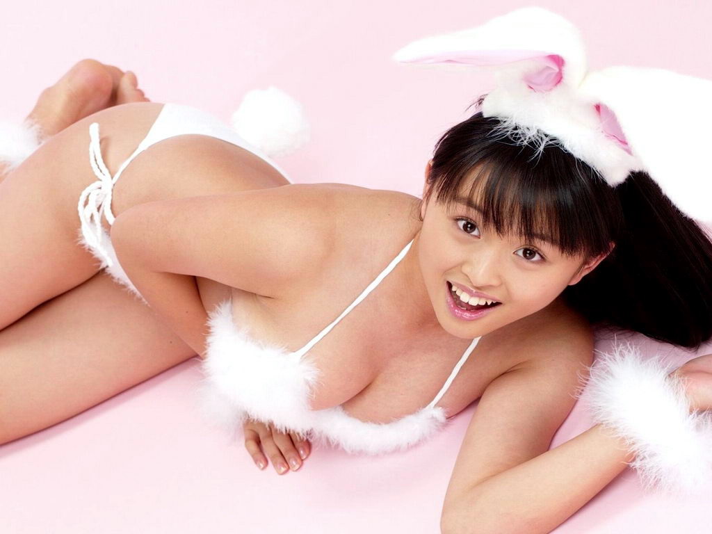 Click image for larger version. 

Name:	cute,sexy,easter_bunny,Moe_Kirimura_Wallpaper_JxHy.jpg 
Views:	263 
Size:	95.8 KB 
ID:	136513