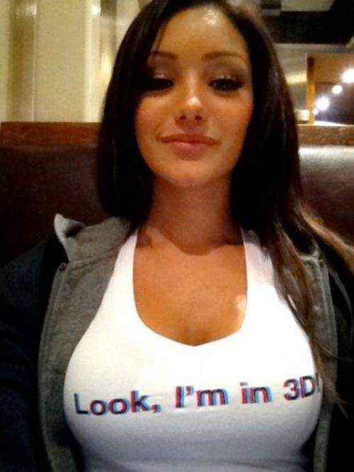 Click image for larger version. 

Name:	thumbs_sexy_girl_with_huge_boobs_tits_tshirt_look_im_in_3d.jpg 
Views:	21448 
Size:	40.7 KB 
ID:	136996