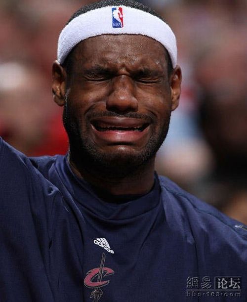 Click image for larger version. 

Name:	lebron-james-crying-nba-funny-photos.jpg 
Views:	22867 
Size:	36.7 KB 
ID:	140103