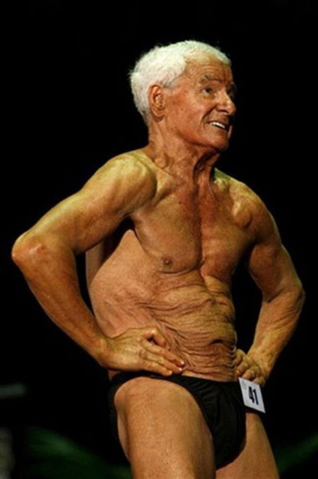 Click image for larger version. 

Name:	84-year-old-weightlifter-ray-moon-9-pics_5.jpg 
Views:	19932 
Size:	50.4 KB 
ID:	143370