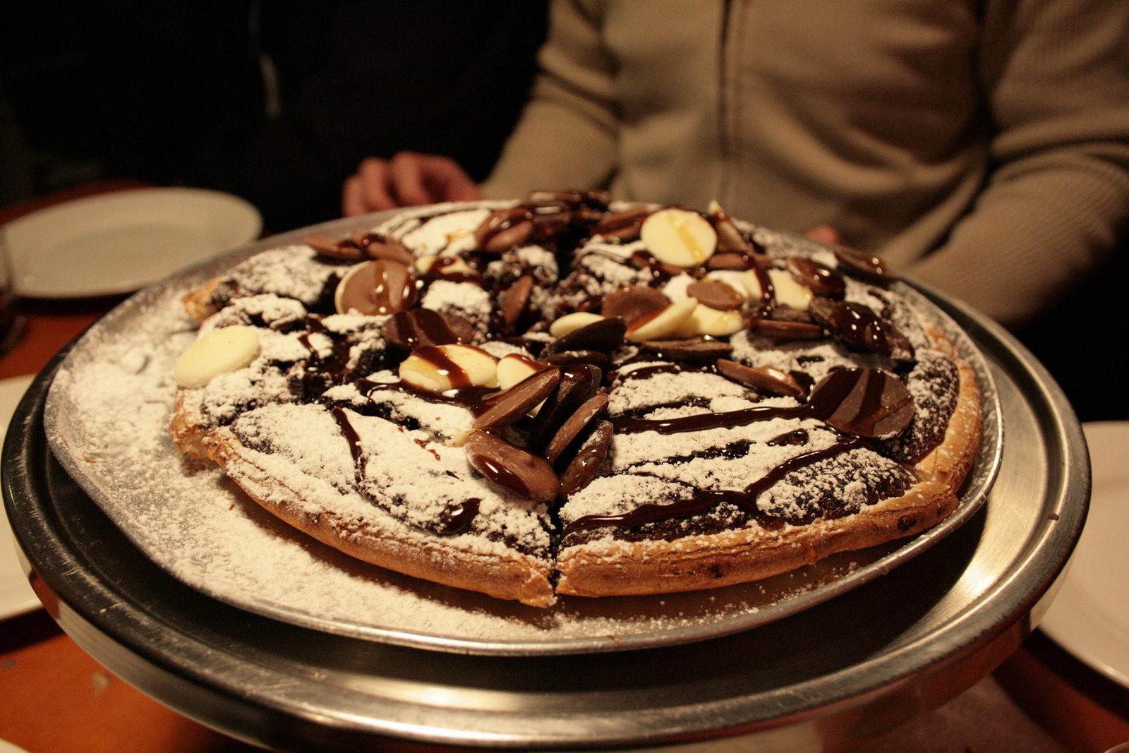 Click image for larger version. 

Name:	Mud-honey-dessert-pizza-resize.jpg 
Views:	173 
Size:	313.6 KB 
ID:	144139