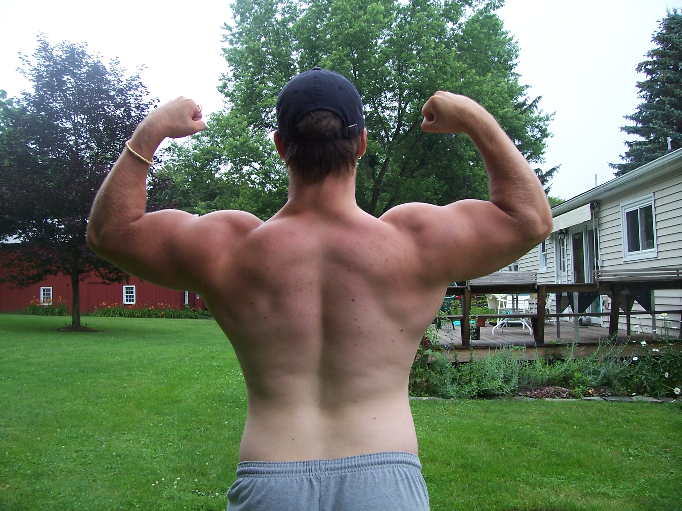 Click image for larger version. 

Name:	summer '06_flexing mid diet and bulk 020.jpg 
Views:	165 
Size:	1,015.3 KB 
ID:	71211