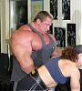 Whos the freakishly huge guy as lots of avs?-steroid-bodybuilder003.jpg